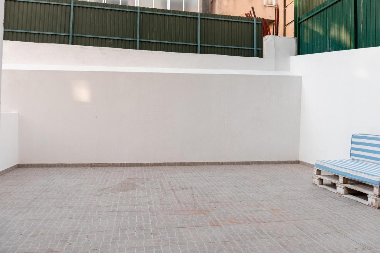 Entrecampos - Two Bedroom Apartment With Terrace Lisbon Bagian luar foto