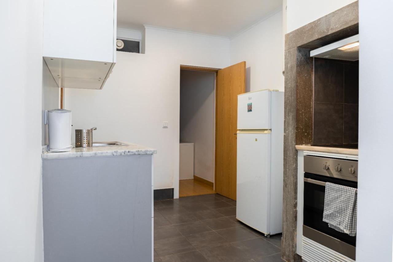 Entrecampos - Two Bedroom Apartment With Terrace Lisbon Bagian luar foto