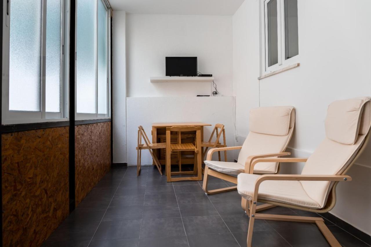Entrecampos - Two Bedroom Apartment With Terrace Lisbon Bagian luar foto