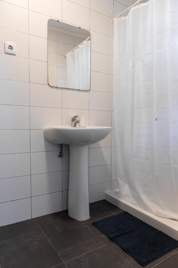 Entrecampos - Two Bedroom Apartment With Terrace Lisbon Bagian luar foto
