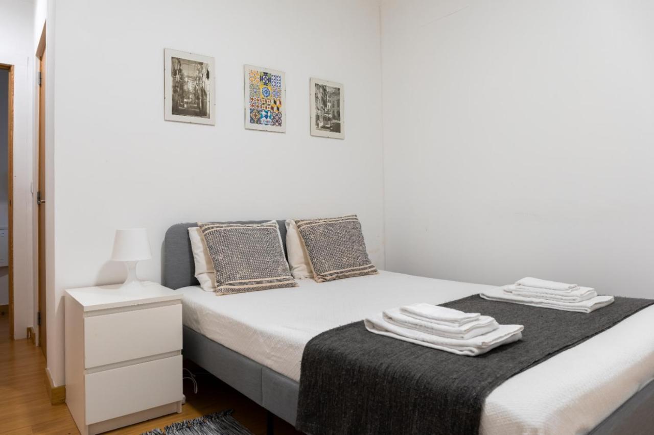 Entrecampos - Two Bedroom Apartment With Terrace Lisbon Bagian luar foto