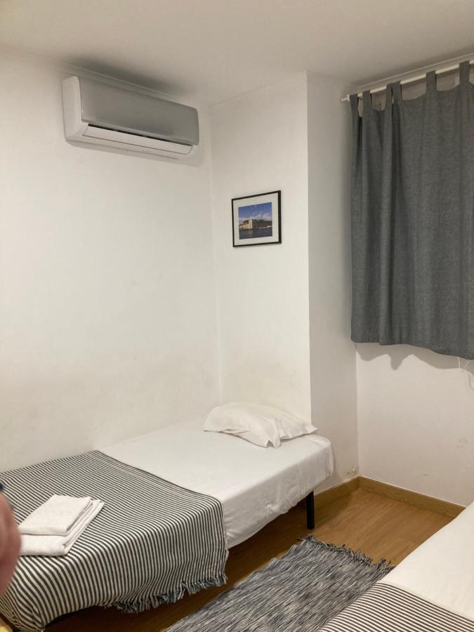 Entrecampos - Two Bedroom Apartment With Terrace Lisbon Bagian luar foto